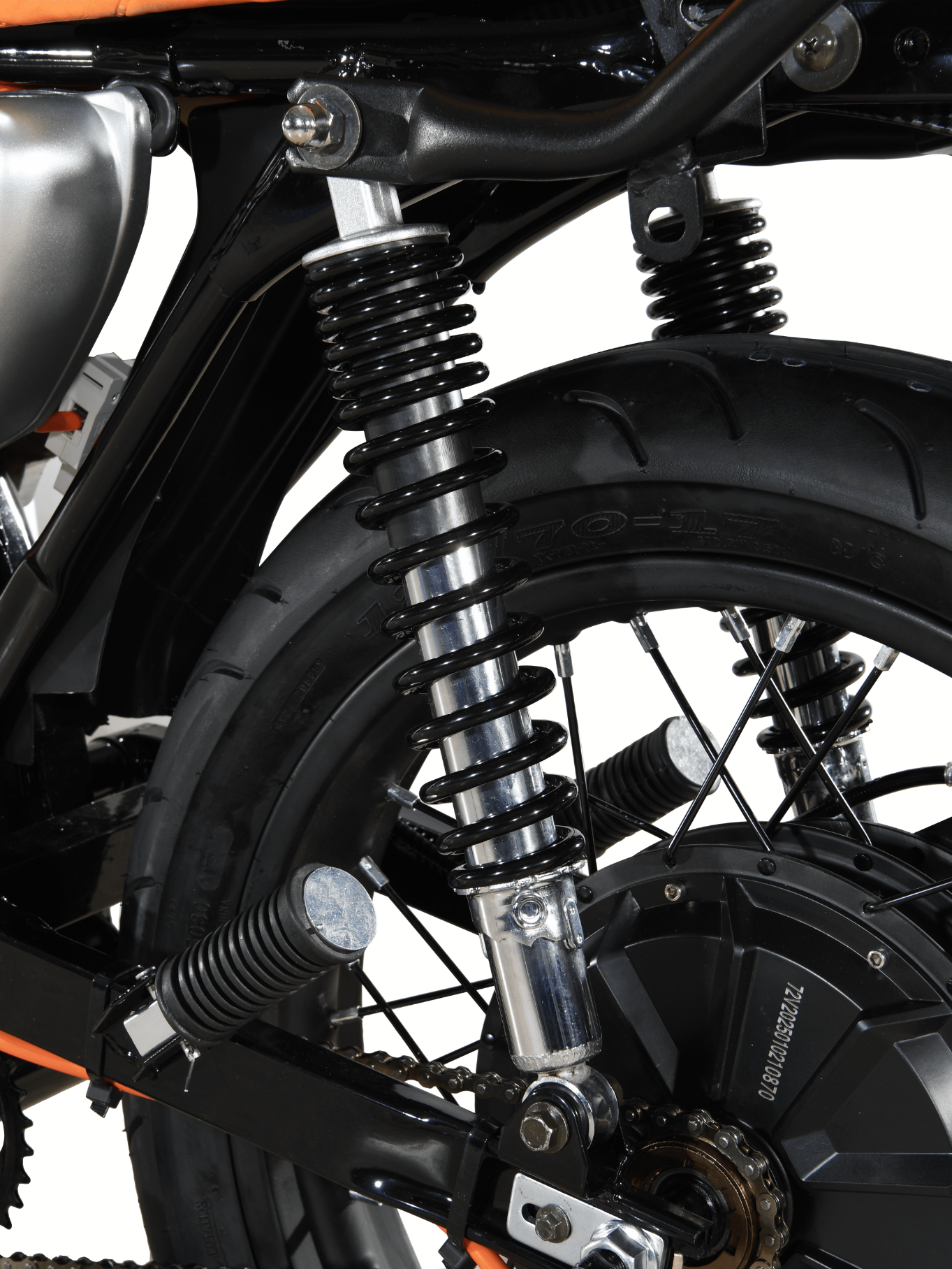 Evoque Legacy, dual front fork suspension, rear dual shock absorbers