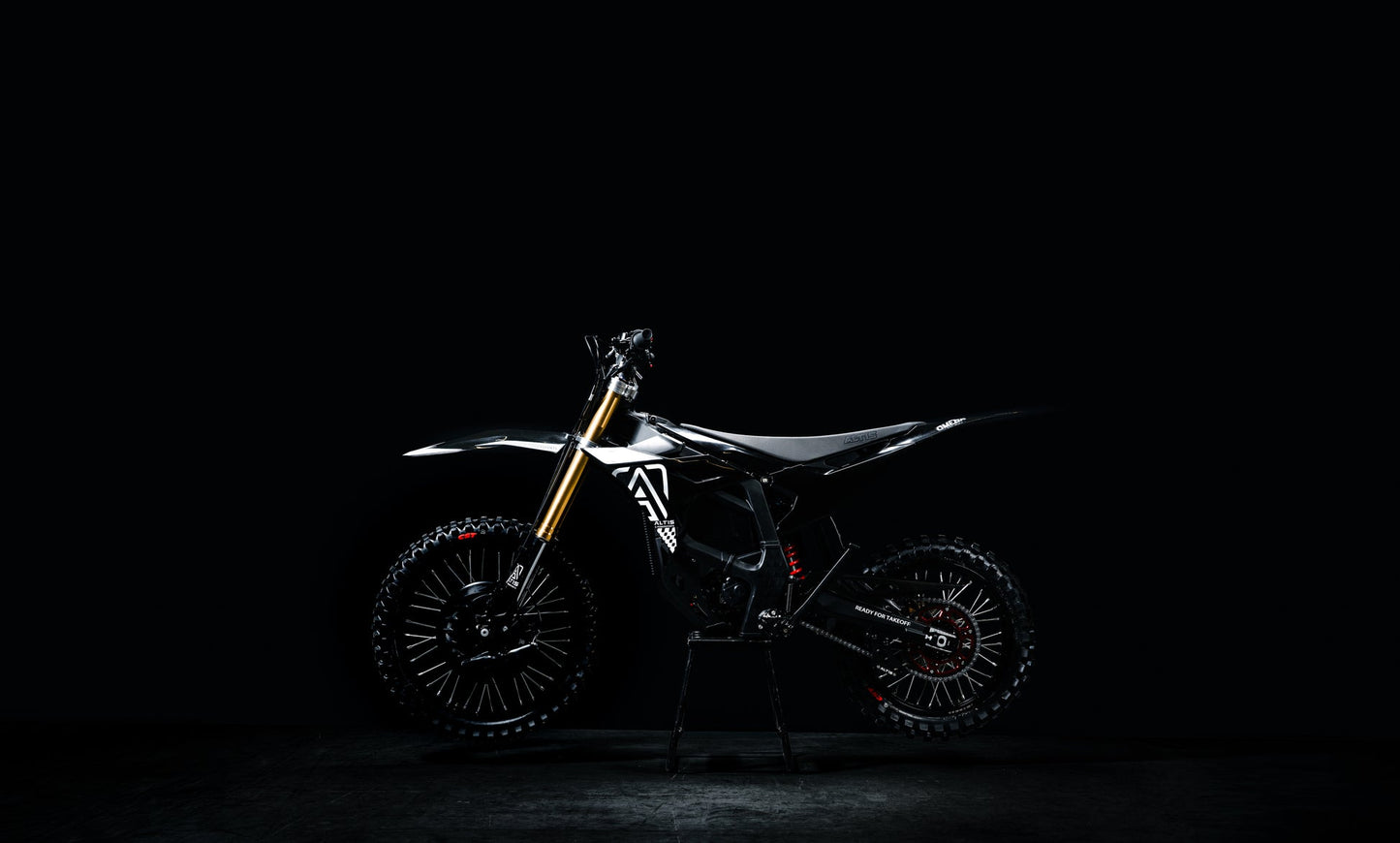 Altis Omega Electric Dirt Bike Canada | 55kW 74HP | Evoque