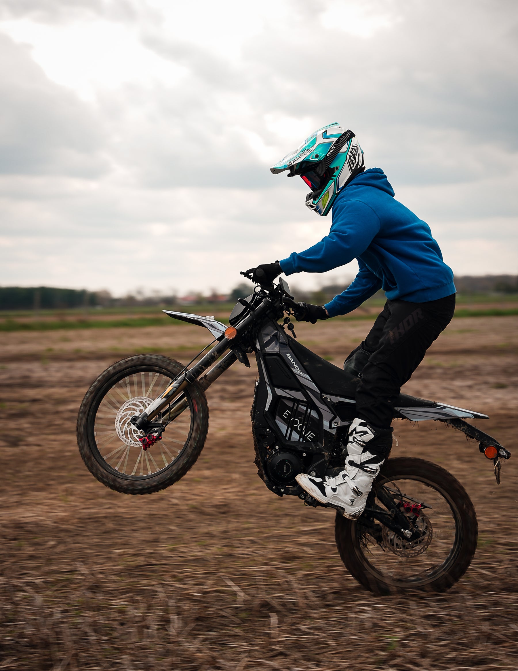 Evoque rider media