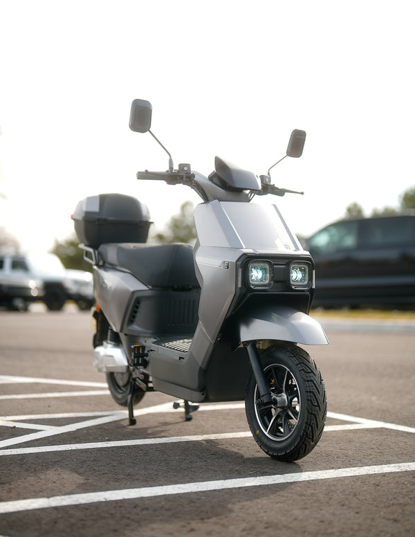 Evoque, Atom, Ebikes, Scooter Style EBikes, Emmo, Ride the Wind, EZ Rides, Streetster