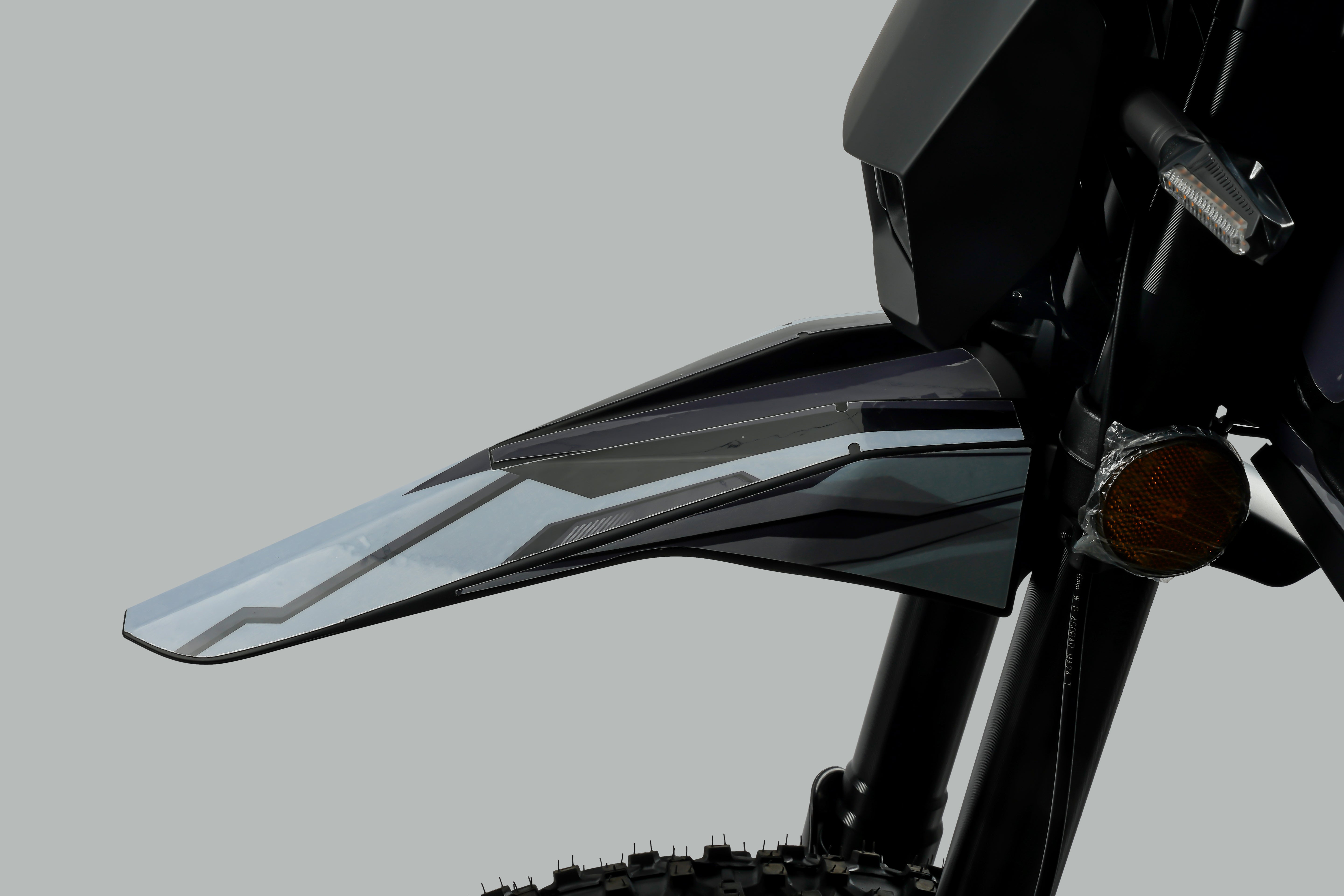 Evoque Bandit Electric Dirt Bike showing design