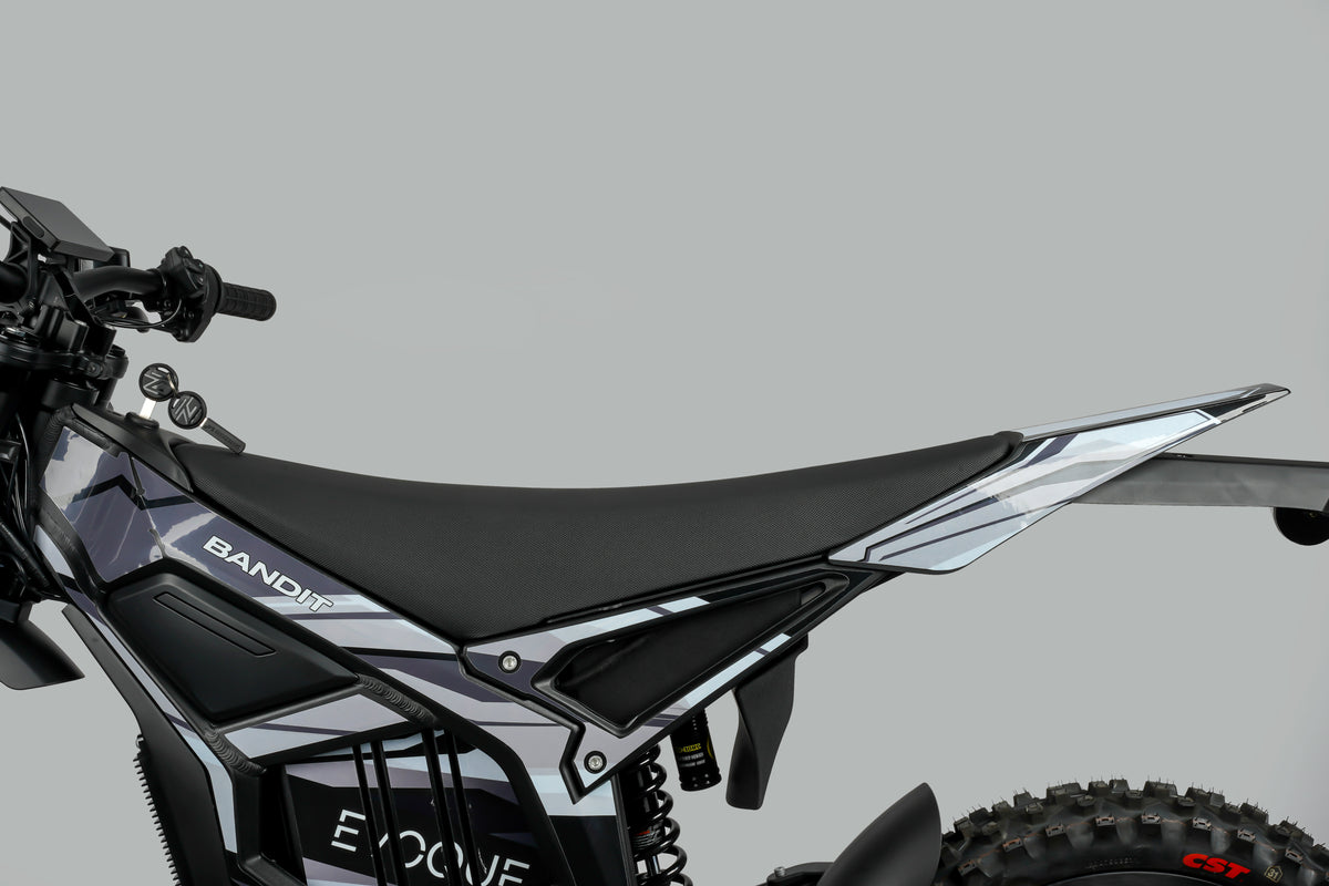 Evoque Bandit Electric Dirt Bike close up seat
