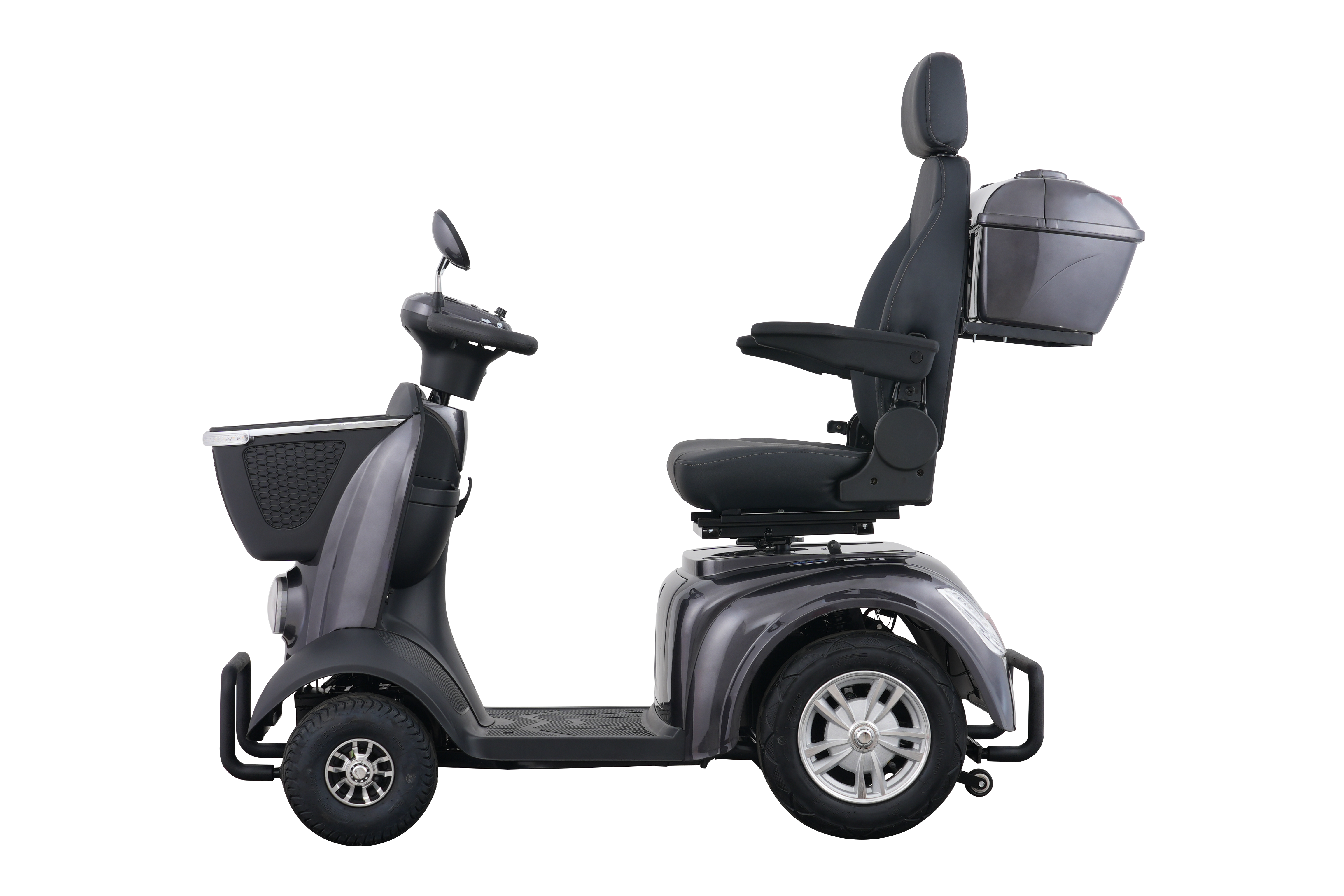Low-angle shot of the Avantis Traveller emphasizing its heavy-duty suspension and 10-inch tires.