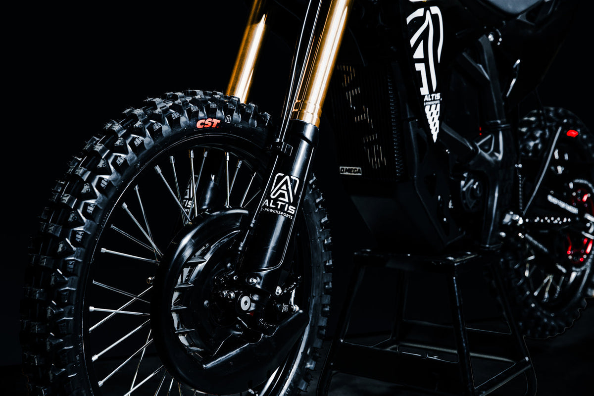 Altis Delta S off-road suspension and wheel setup on dirt terrain.

